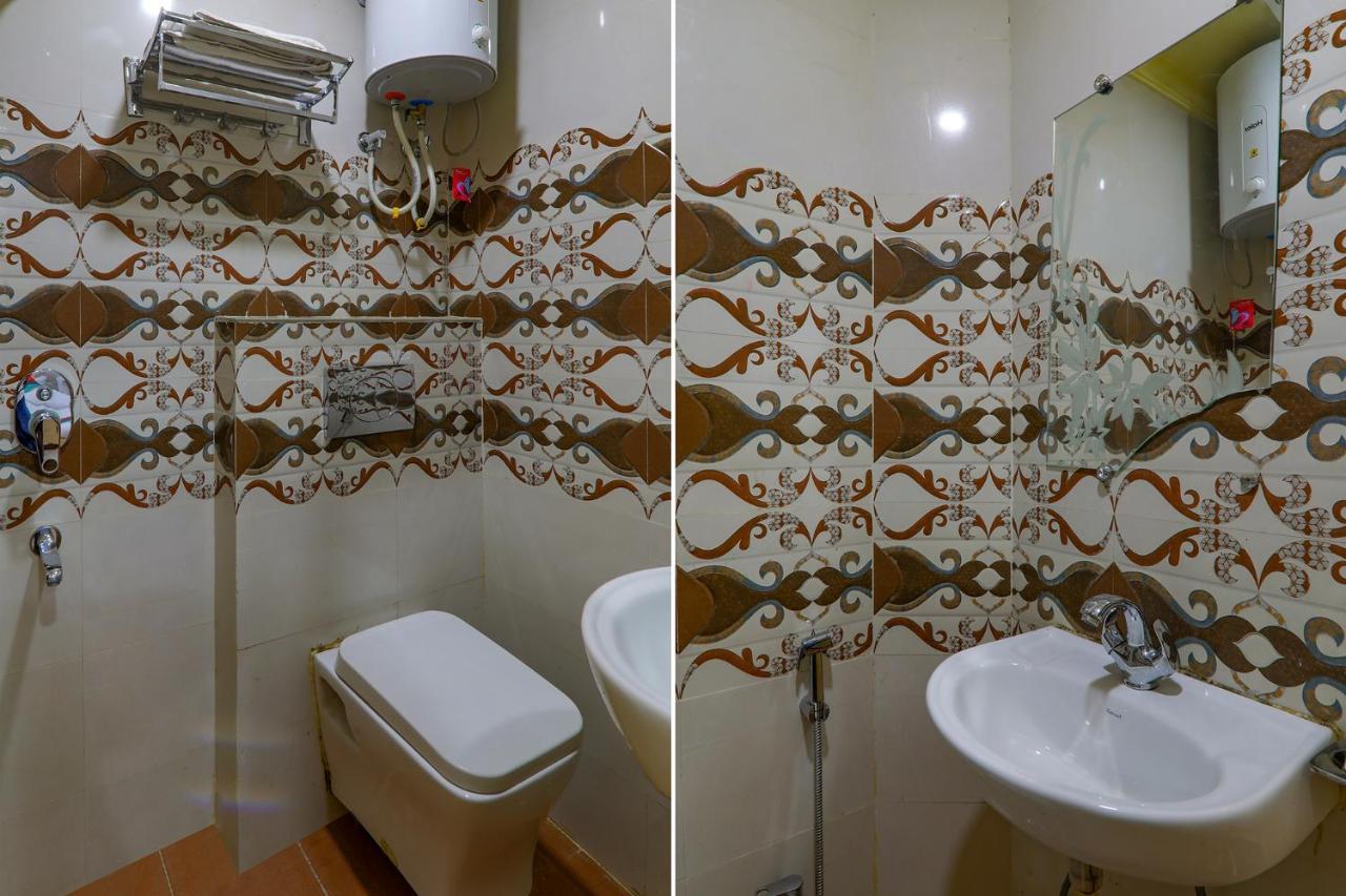 Отель Fabexpress Moti Mahal Варанаси Экстерьер фото